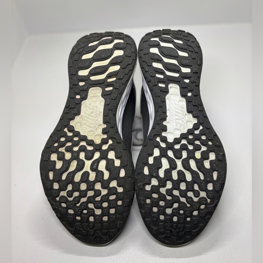 Nike Men's Revolution 6 running shoes in Iron Grey/White size 11.5w - Picture 7 of 9